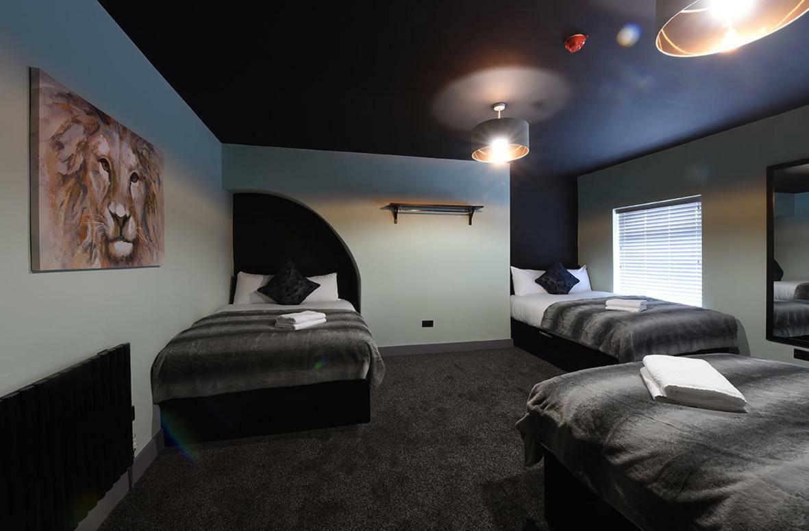 Ferienwohnung La Jungle Du Swan Manchester Exterior foto